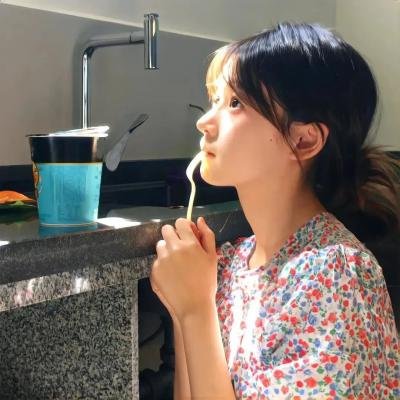 模模糊糊